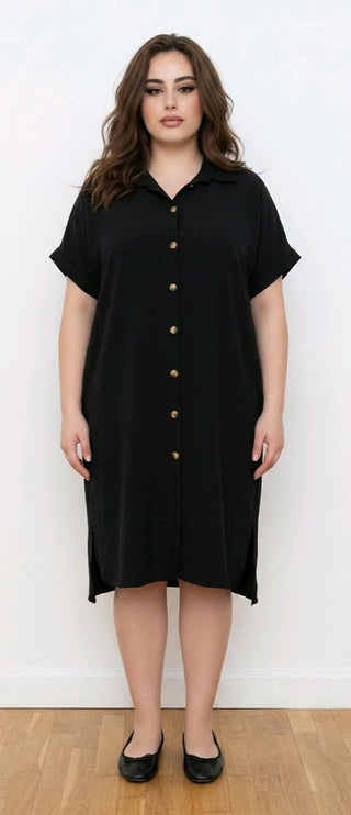 Lang sort kjole med korte ærmer