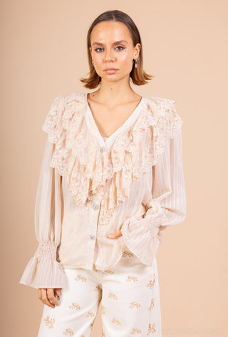 Bluse med flæsekrave i blonder