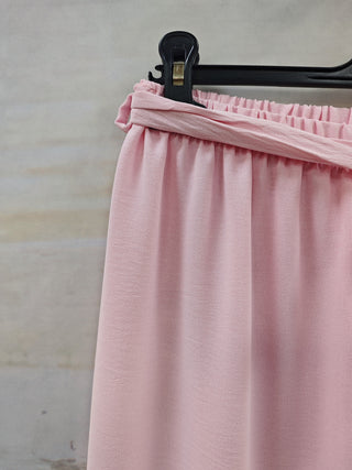 Enkle damebukser med vide ben, lette til sommeren